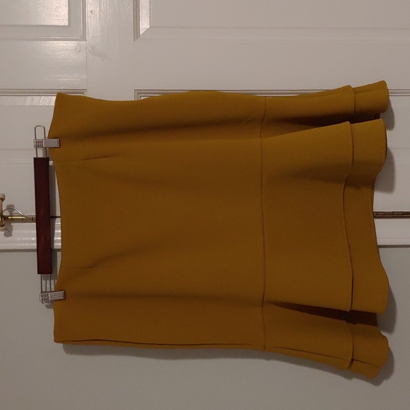 Modcloth, 2X, Yellow - Picture 1 of 1